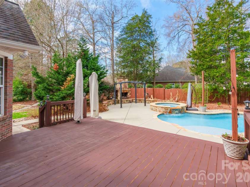 2009 Landry Lane, Rock Hill, SC 29732.  MLS# CAR4356381, YatesRealty ID 8239. 