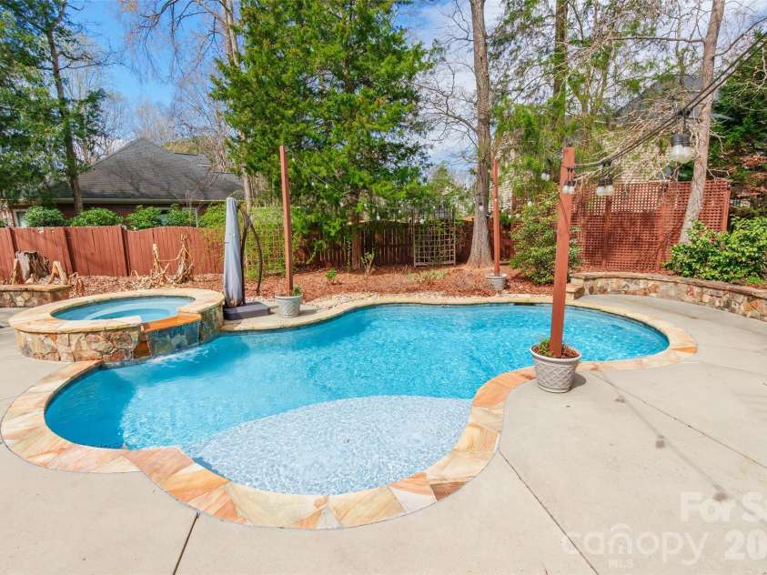2009 Landry Lane, Rock Hill, SC 29732.  MLS# CAR4356381, YatesRealty ID 8239. 