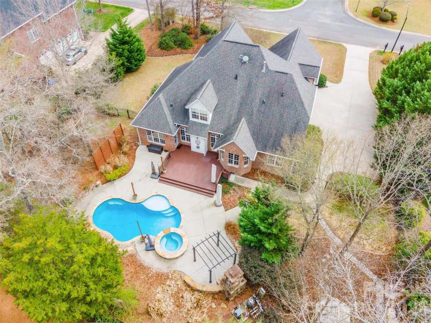 2009 Landry Lane, Rock Hill, SC 29732.  MLS# CAR4356381, YatesRealty ID 8239. 