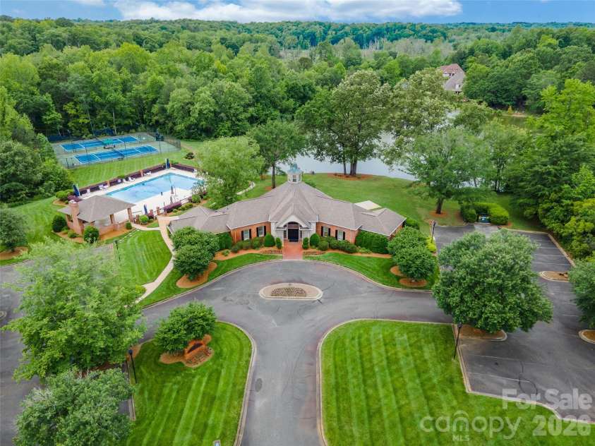 2009 Landry Lane, Rock Hill, SC 29732.  MLS# CAR4356381, YatesRealty ID 8239. 
