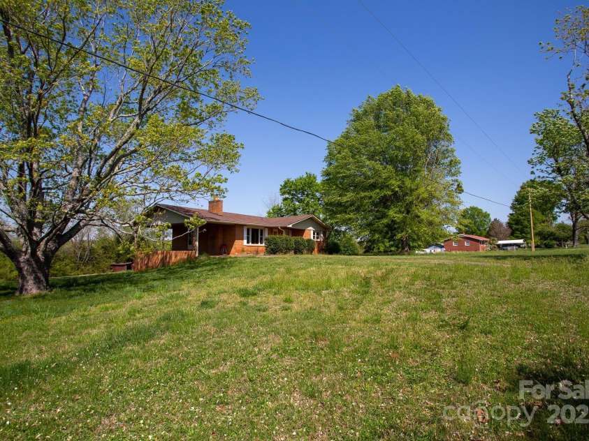 360 Davenport Road, Rutherfordton, NC 28139.  MLS# CAR4247627, YatesRealty ID 8239. 