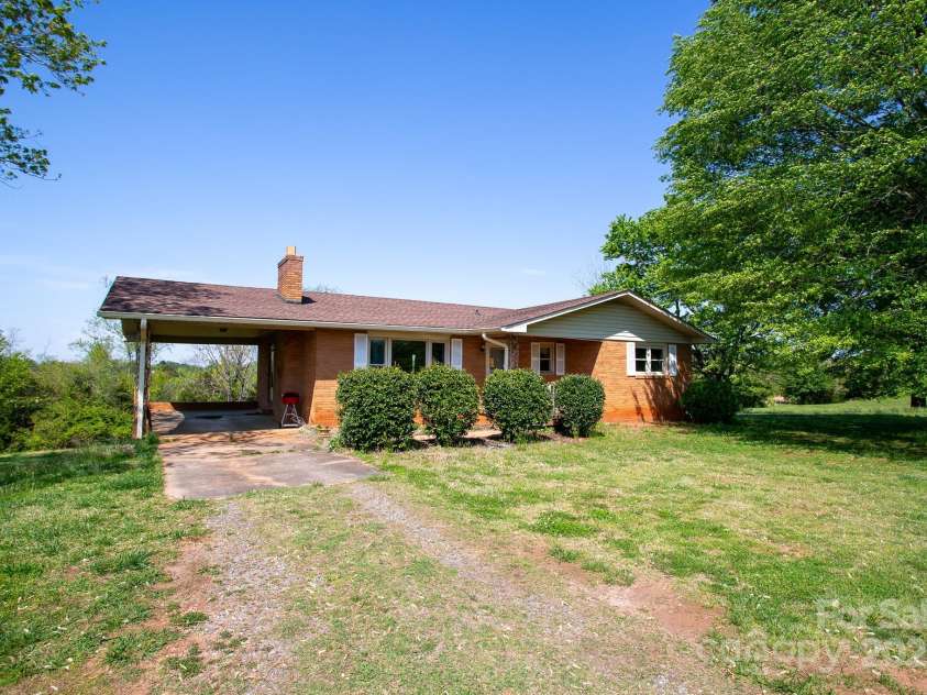 360 Davenport Road, Rutherfordton, NC 28139.  MLS# CAR4247627, YatesRealty ID 8239. 