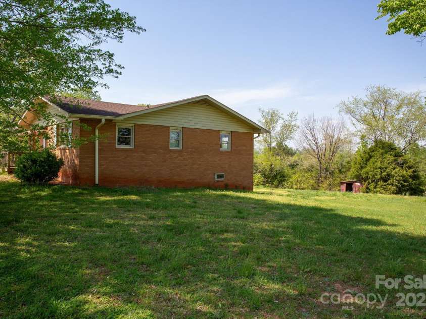 360 Davenport Road, Rutherfordton, NC 28139.  MLS# CAR4247627, YatesRealty ID 8239. 