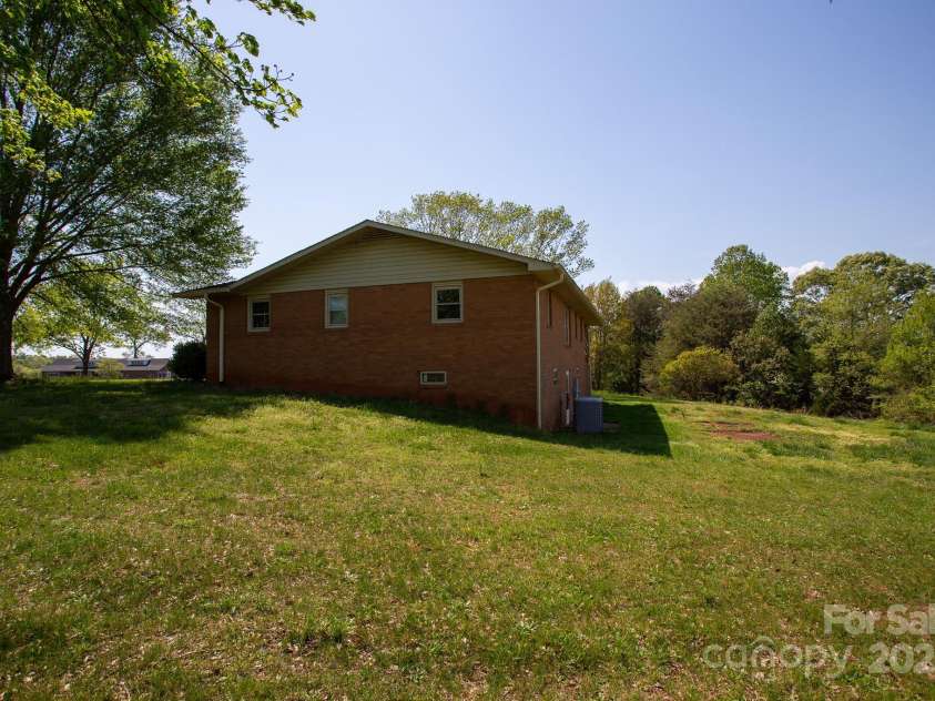 360 Davenport Road, Rutherfordton, NC 28139.  MLS# CAR4247627, YatesRealty ID 8239. 