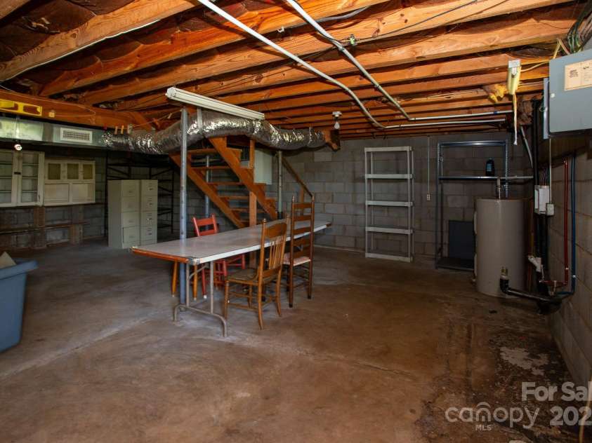 360 Davenport Road, Rutherfordton, NC 28139.  MLS# CAR4247627, YatesRealty ID 8239. 