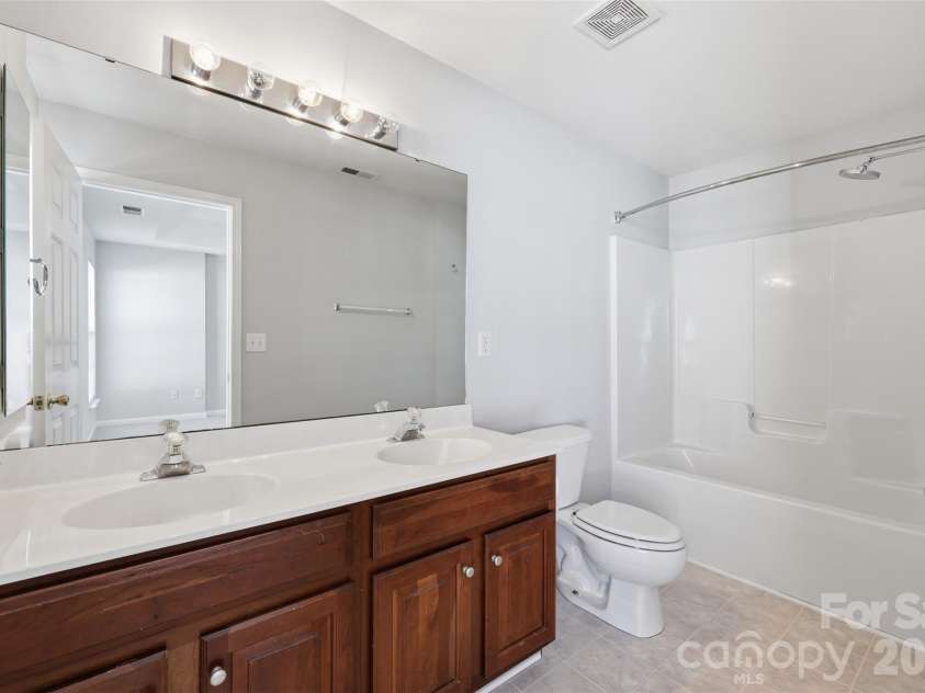 11520 Destin Lane, Charlotte, NC 28277.  MLS# CAR4365017, YatesRealty ID 8240. 