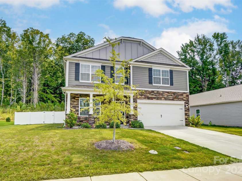 208 Wildflower Drive, Locust, NC 28097.  MLS# CAR4176933, YatesRealty ID 8240. 