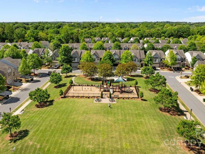 5908 Glassport Lane, Charlotte, NC 28210.  MLS# CAR4247212, YatesRealty ID 8241. 