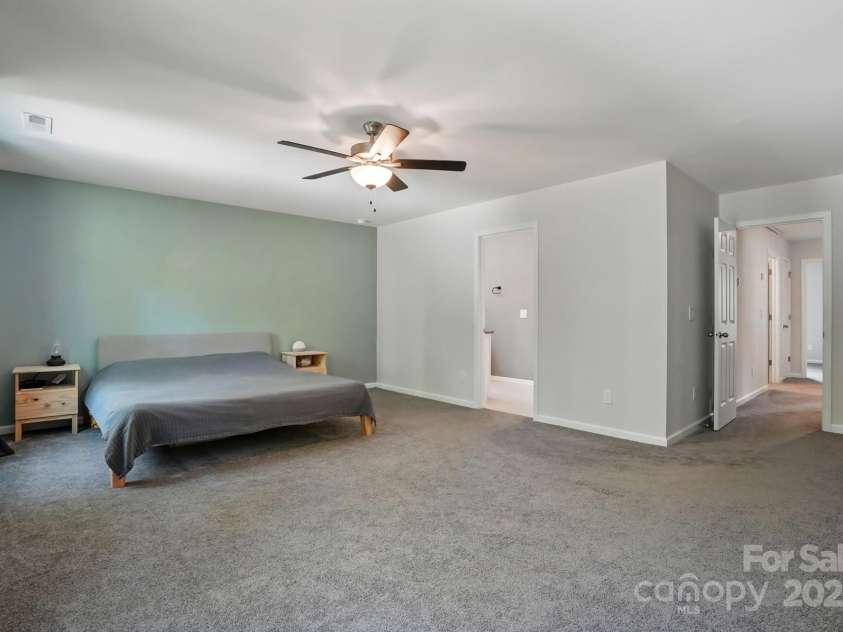 11040 Lake Road, Charlotte, NC 28215.  MLS# CAR4244605, YatesRealty ID 8243. Primary bedroom