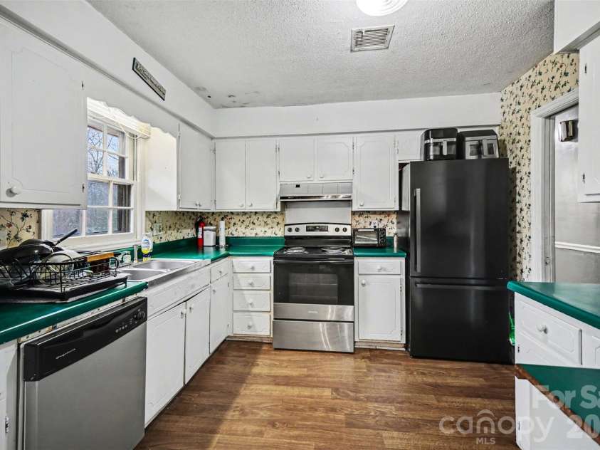 209 Windover Drive, Forest City, NC 28043.  MLS# CAR4352527, YatesRealty ID 8244. 