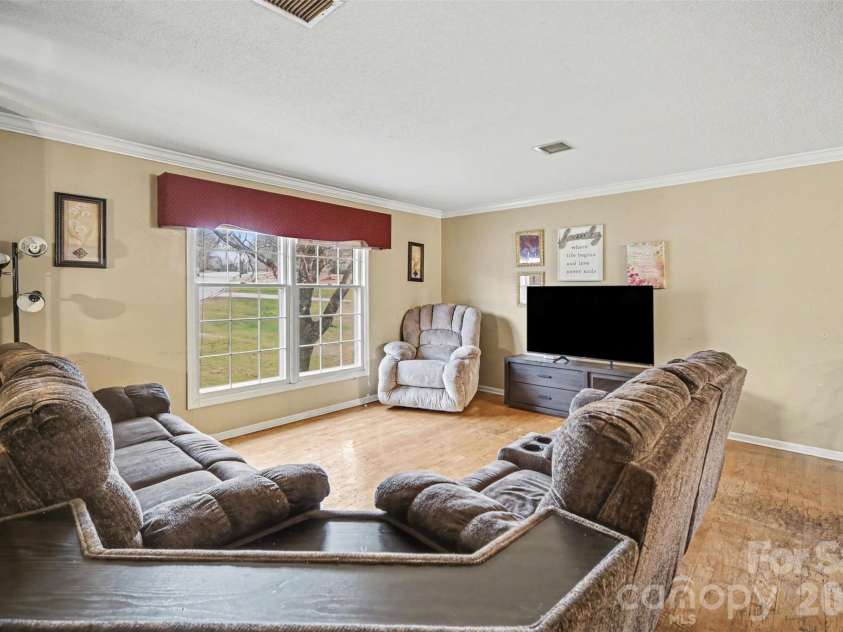 209 Windover Drive, Forest City, NC 28043.  MLS# CAR4352527, YatesRealty ID 8244. 