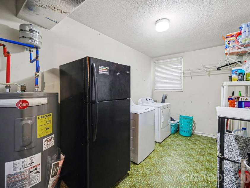 209 Windover Drive, Forest City, NC 28043.  MLS# CAR4352527, YatesRealty ID 8244. 