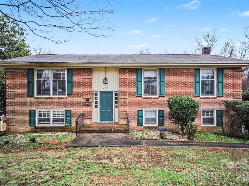 209 Windover Drive, Forest City, NC 28043.  MLS# CAR4352527, YatesRealty ID 8244. 