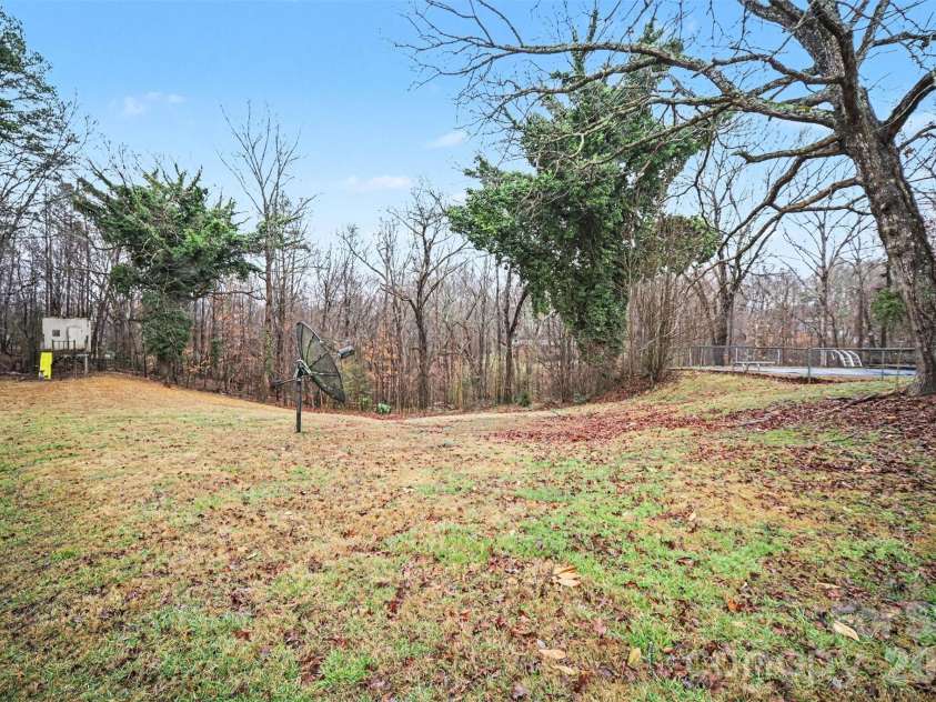 209 Windover Drive, Forest City, NC 28043.  MLS# CAR4352527, YatesRealty ID 8244. 