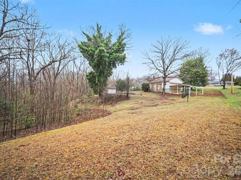 209 Windover Drive, Forest City, NC 28043.  MLS# CAR4352527, YatesRealty ID 8244. 