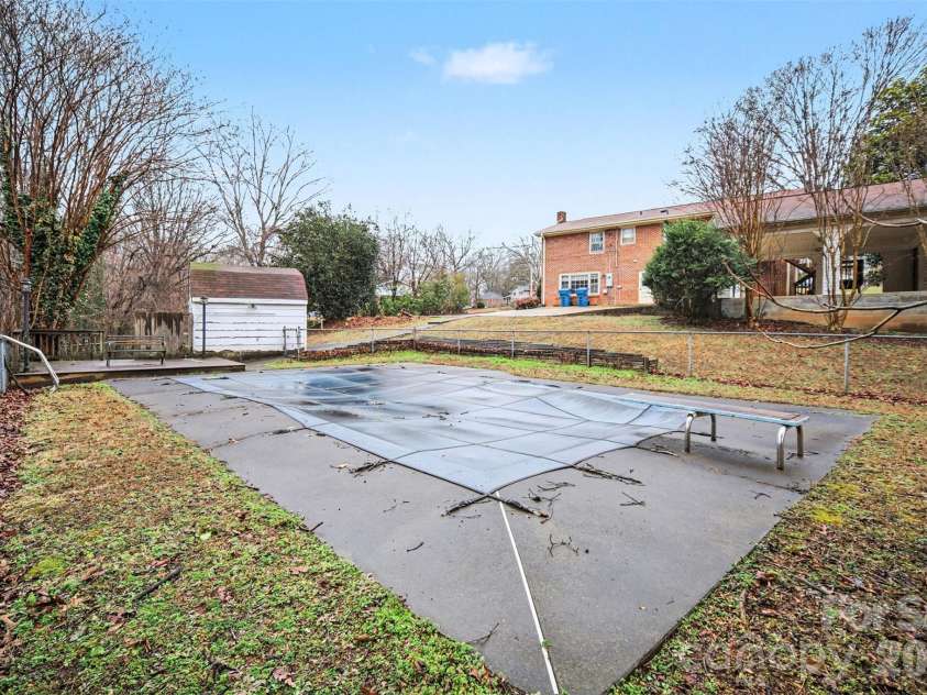 209 Windover Drive, Forest City, NC 28043.  MLS# CAR4352527, YatesRealty ID 8244. 