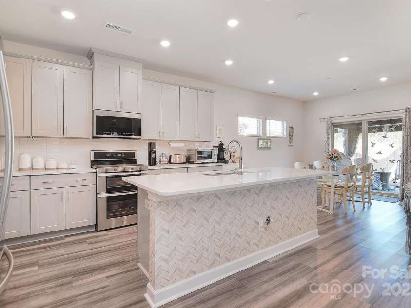 11616 Solstice Way, Huntersville, NC 28078.  MLS# CAR4246972, YatesRealty ID 8245. 