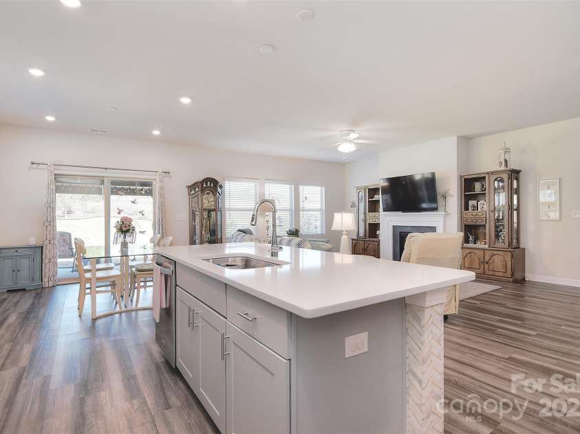 11616 Solstice Way, Huntersville, NC 28078.  MLS# CAR4246972, YatesRealty ID 8245. 