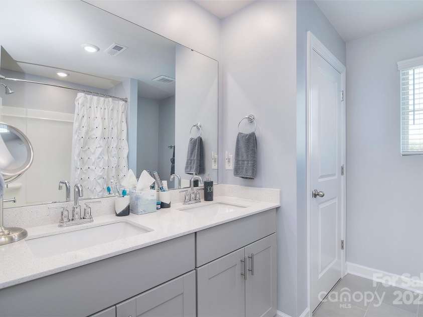 11616 Solstice Way, Huntersville, NC 28078.  MLS# CAR4246972, YatesRealty ID 8245. 