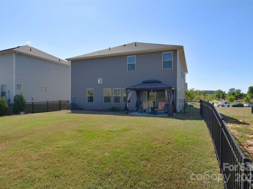 11616 Solstice Way, Huntersville, NC 28078.  MLS# CAR4246972, YatesRealty ID 8245. 