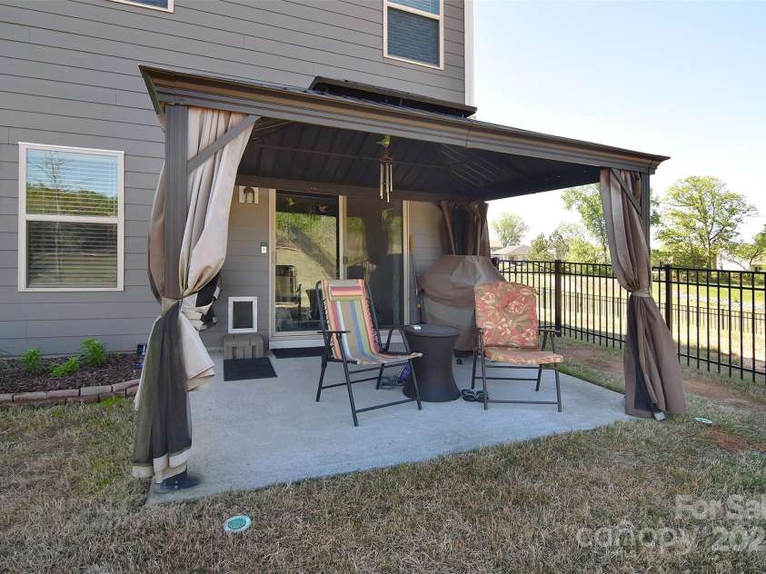 11616 Solstice Way, Huntersville, NC 28078.  MLS# CAR4246972, YatesRealty ID 8245. 