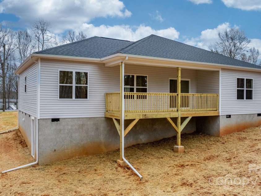 3722 Thompson Street, Newton, NC 28658.  MLS# CAR4220798, YatesRealty ID 8246. 