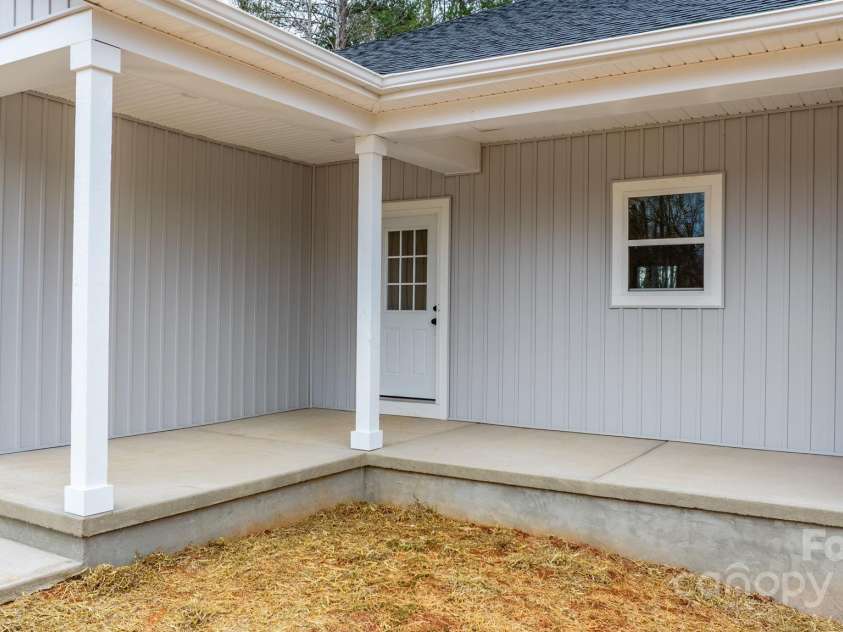 3722 Thompson Street, Newton, NC 28658.  MLS# CAR4220798, YatesRealty ID 8246. 