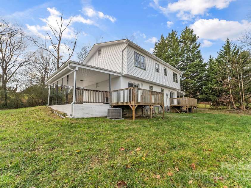 2969 Orchid Lane, Valdese, NC 28690.  MLS# CAR4206276, YatesRealty ID 8247. 
