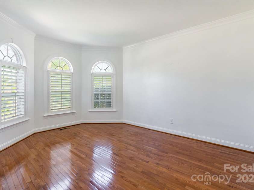 4333 Sawmill Trace Drive, Charlotte, NC 28213.  MLS# CAR4245891, YatesRealty ID 8248. 