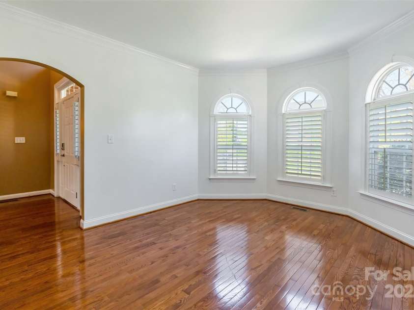 4333 Sawmill Trace Drive, Charlotte, NC 28213.  MLS# CAR4245891, YatesRealty ID 8248. 