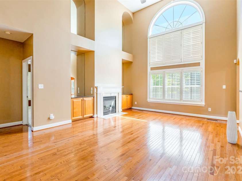 4333 Sawmill Trace Drive, Charlotte, NC 28213.  MLS# CAR4245891, YatesRealty ID 8248. 