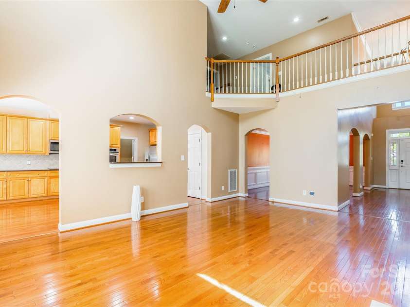 4333 Sawmill Trace Drive, Charlotte, NC 28213.  MLS# CAR4245891, YatesRealty ID 8248. 