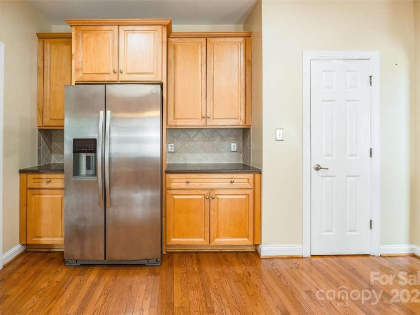 4333 Sawmill Trace Drive, Charlotte, NC 28213.  MLS# CAR4245891, YatesRealty ID 8248. 