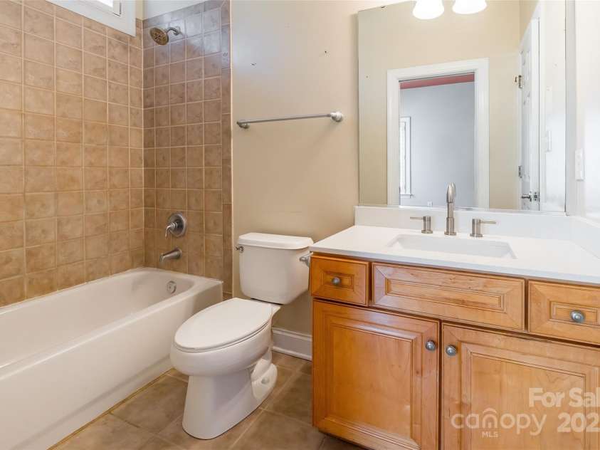 4333 Sawmill Trace Drive, Charlotte, NC 28213.  MLS# CAR4245891, YatesRealty ID 8248. 