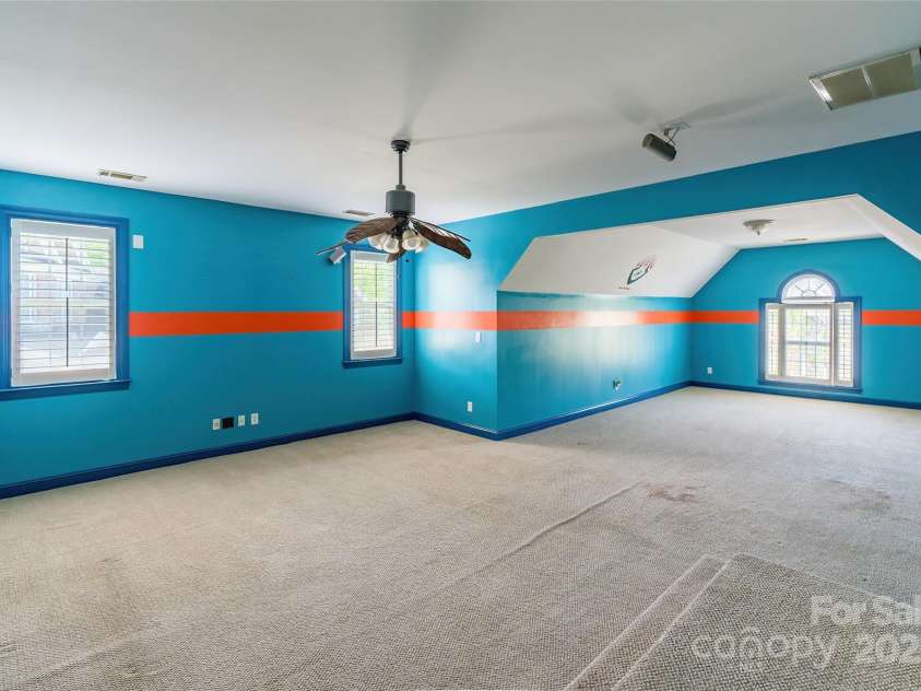 4333 Sawmill Trace Drive, Charlotte, NC 28213.  MLS# CAR4245891, YatesRealty ID 8248. 