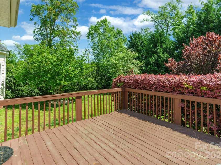 4333 Sawmill Trace Drive, Charlotte, NC 28213.  MLS# CAR4245891, YatesRealty ID 8248. 