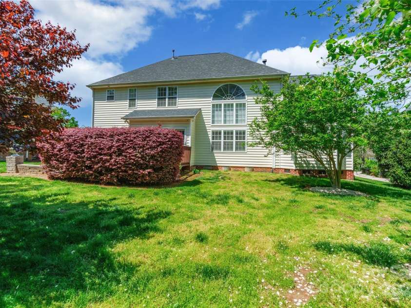 4333 Sawmill Trace Drive, Charlotte, NC 28213.  MLS# CAR4245891, YatesRealty ID 8248. 