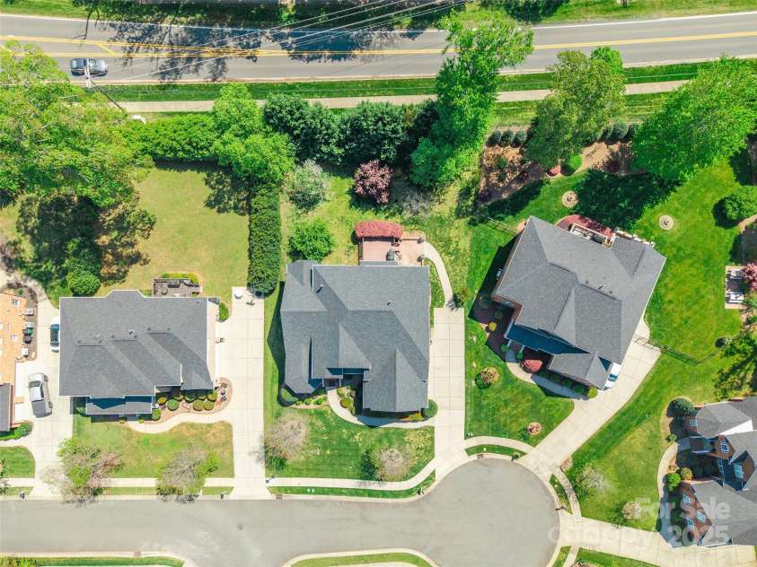 4333 Sawmill Trace Drive, Charlotte, NC 28213.  MLS# CAR4245891, YatesRealty ID 8248. 