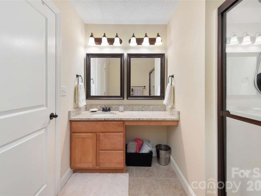 252 Wash Creek Drive, Hendersonville, NC 28739.  MLS# CAR4334994, YatesRealty ID 825. 