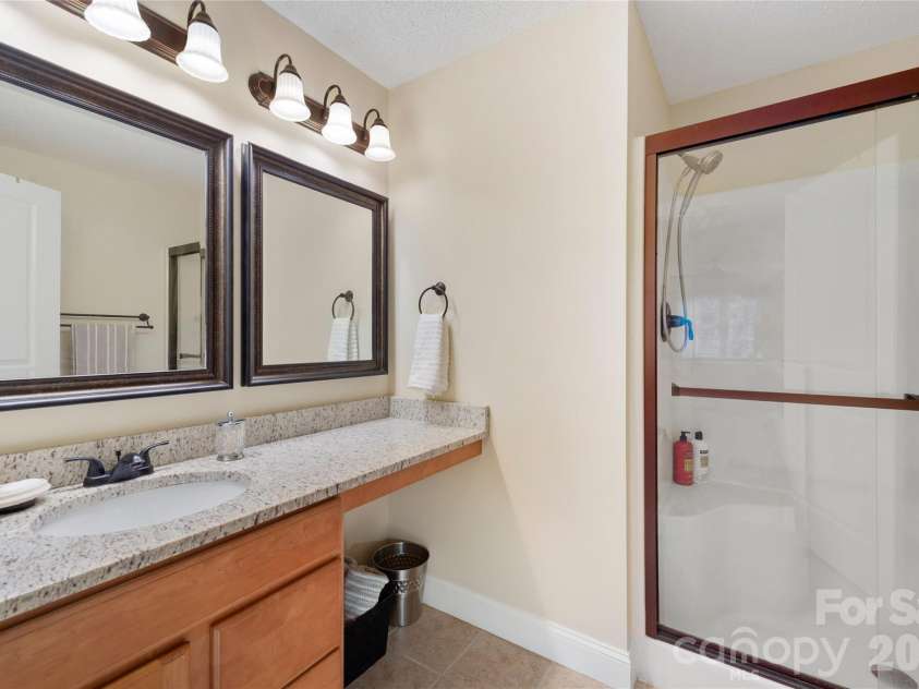 252 Wash Creek Drive, Hendersonville, NC 28739.  MLS# CAR4334994, YatesRealty ID 825. 