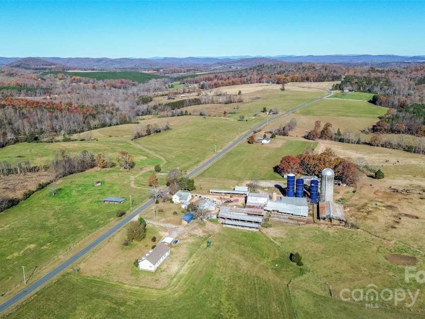 334 Myers Mill Road, Statesville, NC 28625.  MLS# CAR4321287, YatesRealty ID 825. 