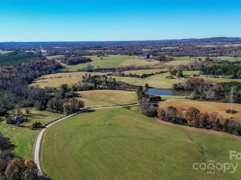 334 Myers Mill Road, Statesville, NC 28625.  MLS# CAR4321287, YatesRealty ID 825. 