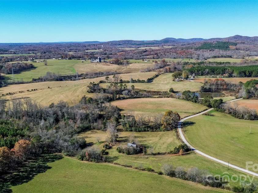 334 Myers Mill Road, Statesville, NC 28625.  MLS# CAR4321287, YatesRealty ID 825. 