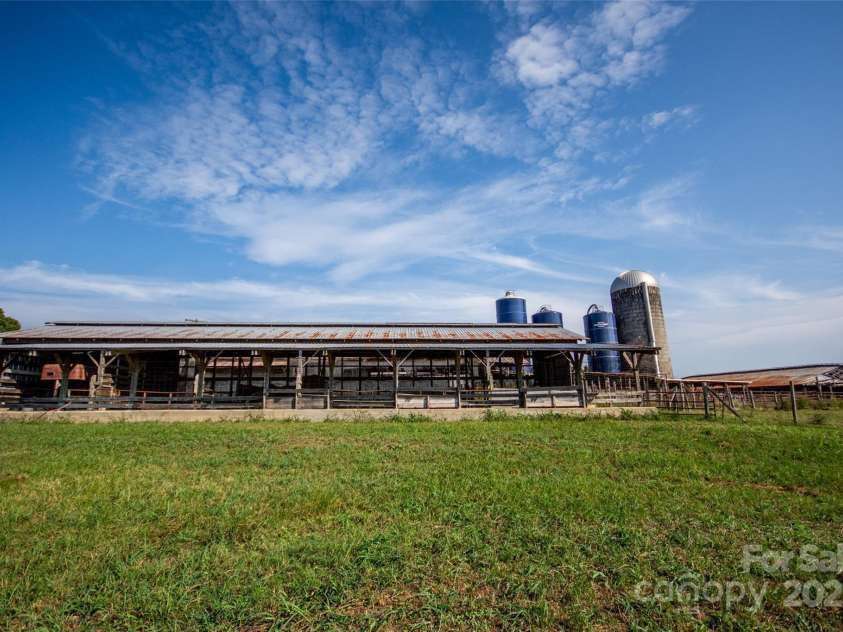 334 Myers Mill Road, Statesville, NC 28625.  MLS# CAR4321287, YatesRealty ID 825. 