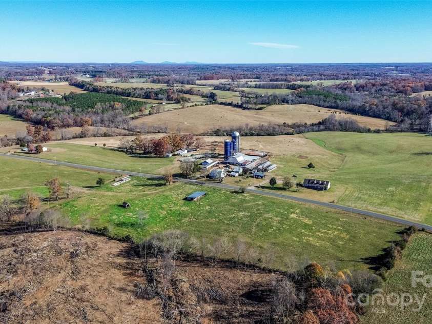 334 Myers Mill Road, Statesville, NC 28625.  MLS# CAR4321287, YatesRealty ID 825. 