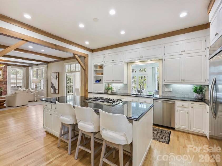 4028 Carnoustie Lane, Charlotte, NC 28210.  MLS# CAR4362231, YatesRealty ID 8252. 