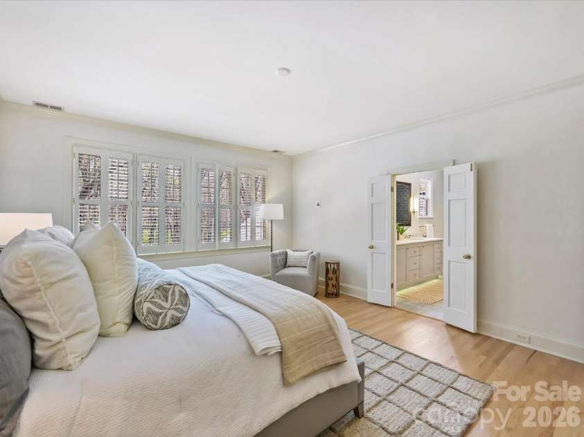 4028 Carnoustie Lane, Charlotte, NC 28210.  MLS# CAR4362231, YatesRealty ID 8252. 