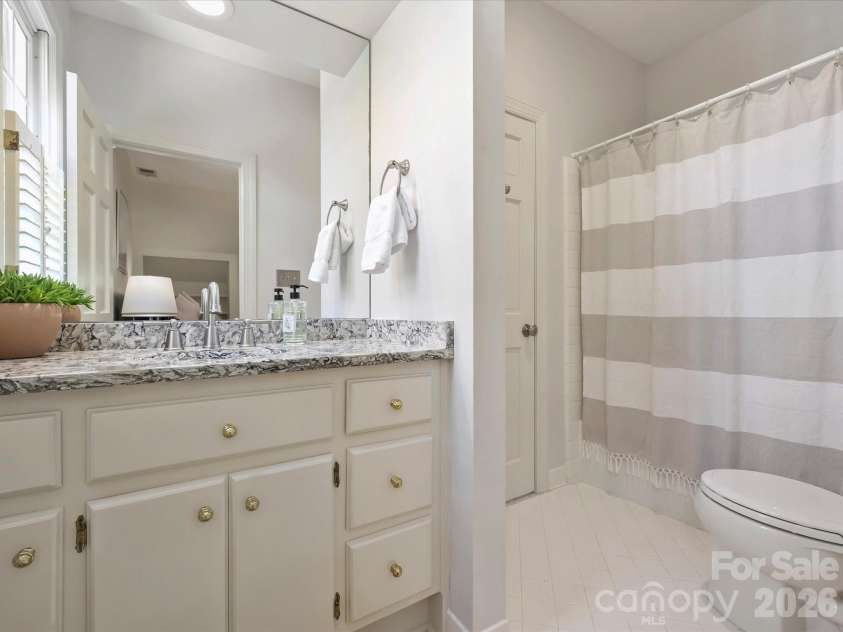 4028 Carnoustie Lane, Charlotte, NC 28210.  MLS# CAR4362231, YatesRealty ID 8252. 