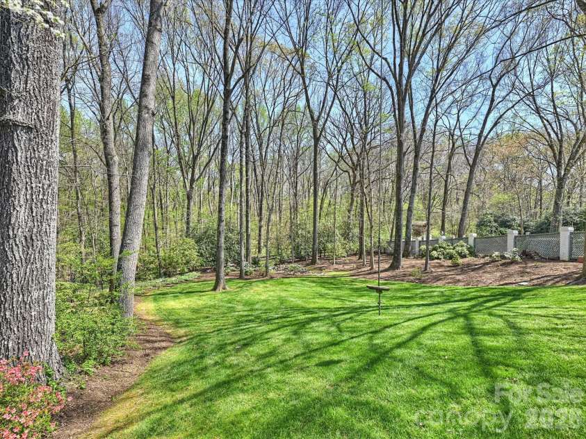 4028 Carnoustie Lane, Charlotte, NC 28210.  MLS# CAR4362231, YatesRealty ID 8252. 