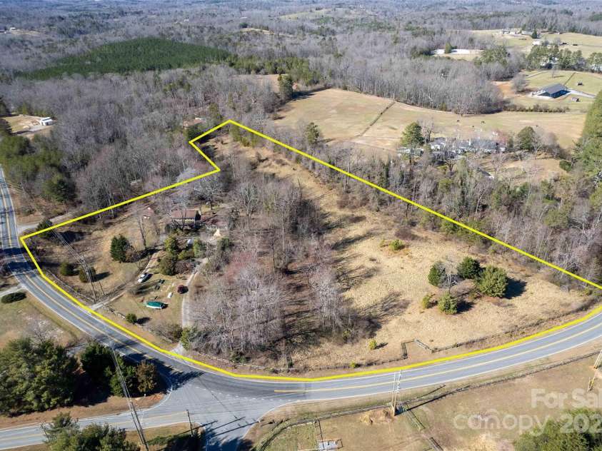 4147 Peniel Road, Tryon, NC 28782.  MLS# CAR4222443, YatesRealty ID 8252. 